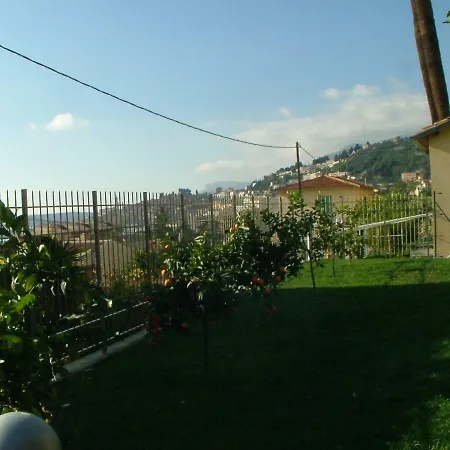The Blue House, Lovely In The Cote D'azur For 6 People Appartamento *